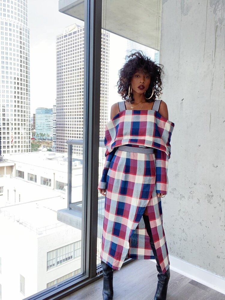 6TH AVE: SKIRT NAVY PLAID