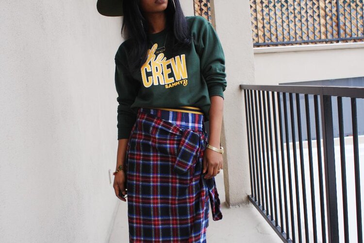 UNISEX CREW VARSITY PULLOVER