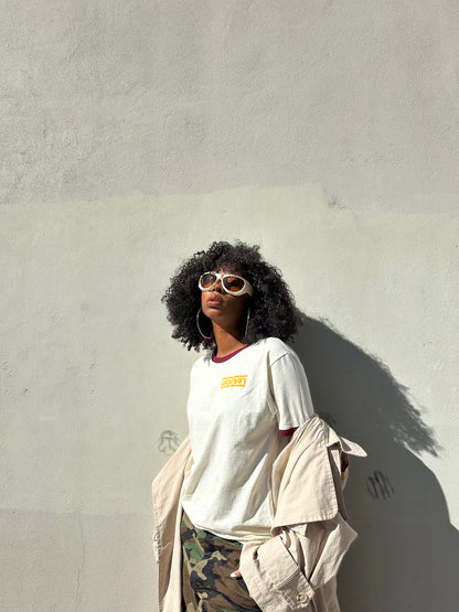 RETRO WOMAN TSHIRT